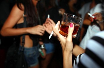 Anvisa investiga propaganda de cigarro em festas
