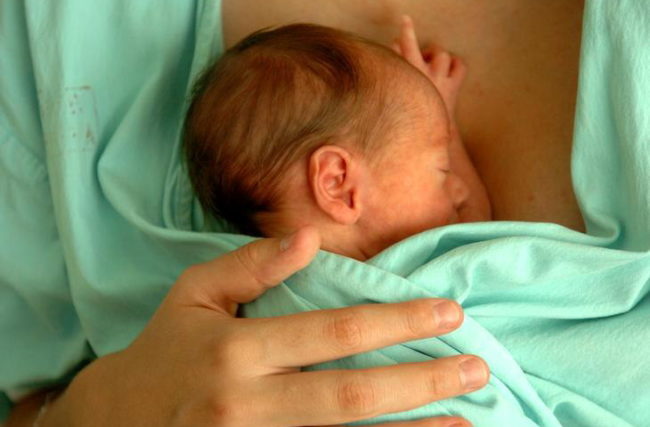 Bebês de mulheres dependentes também nascem viciados