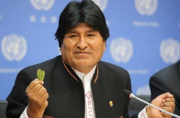 Bolívia quer ‘desmonizar’ o uso da folha de cocaína